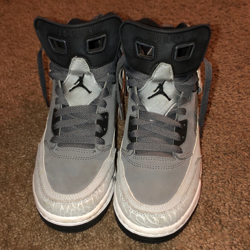 Jordan Spizike Boys size 7